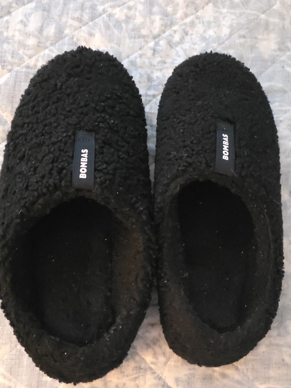 Bombas Sunday Slipper Black Sherpa Slippers Like New